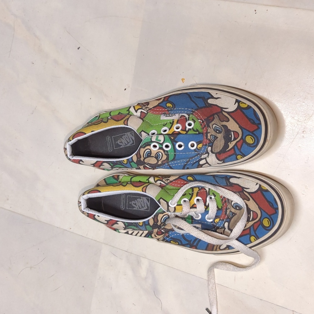 Nintendo Mario Vans Shoe Size 3.5 Kids
